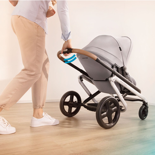 One-hand fold: a simple motion with one hand and the stroller neatly folds