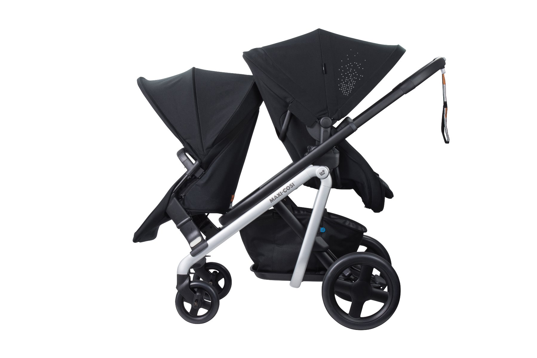 Maxi-cosi Lila Stroller transforms into a Duo Stroller to transport two children at once.