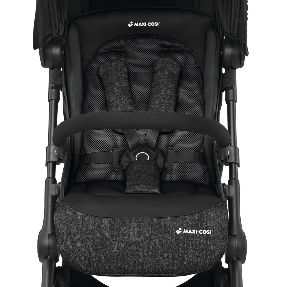The Maxi-Cosi Lara strollers seat mesh fabrics help baby regulate its temperature